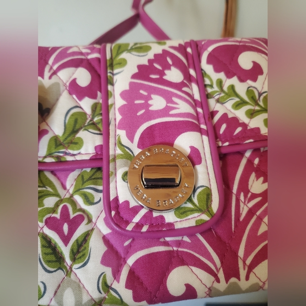 Vera Bradley Crossbody - Picture 3 of 8